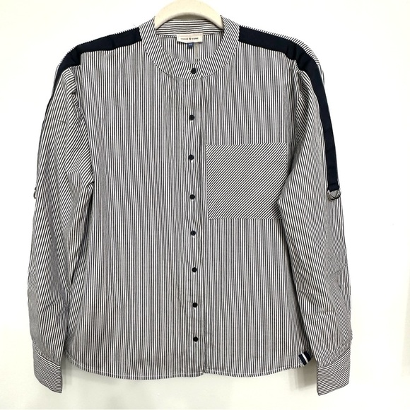 Like New COURT & ROWE Pinstripe Button Front Shirt Navy Blue & White Size XS - Picture 3 of 11